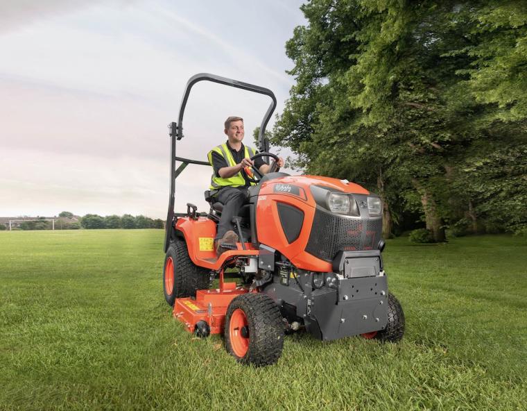 Product Showcase: The Kubota G-261RD – the ideal solution for high-output mowing